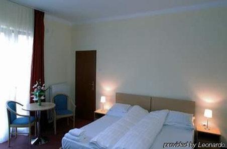 Hotel Korona Harkany Bilik gambar